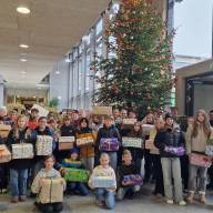 „DER HL. NIKOLAUS VERGISST DICH NICHT“ ODER: EIN LASTWAGEN VOLL WEIHNACHTSFREUDE