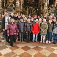 Gymnasiasten unterwegs zur Muttergottes von Sammarei